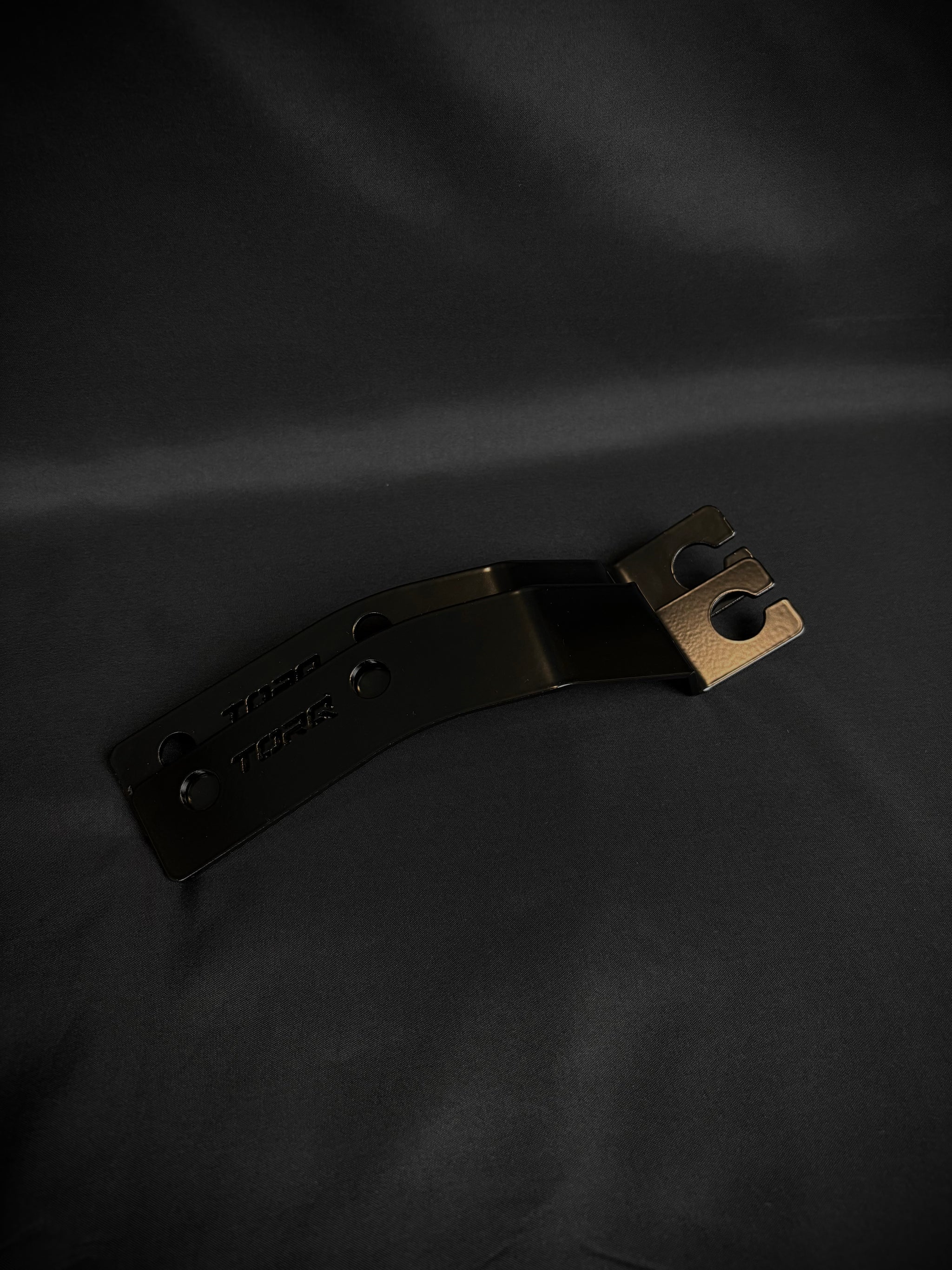 TORQ Bonnet Mount – Ford Everest